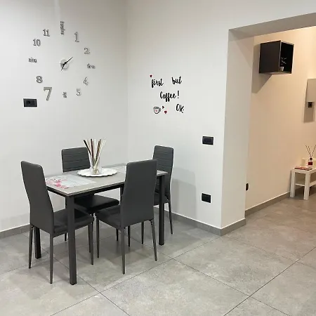 La Piazzetta דירה