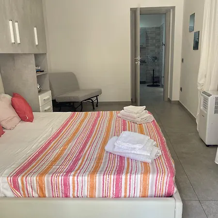 La Piazzetta Nápoly